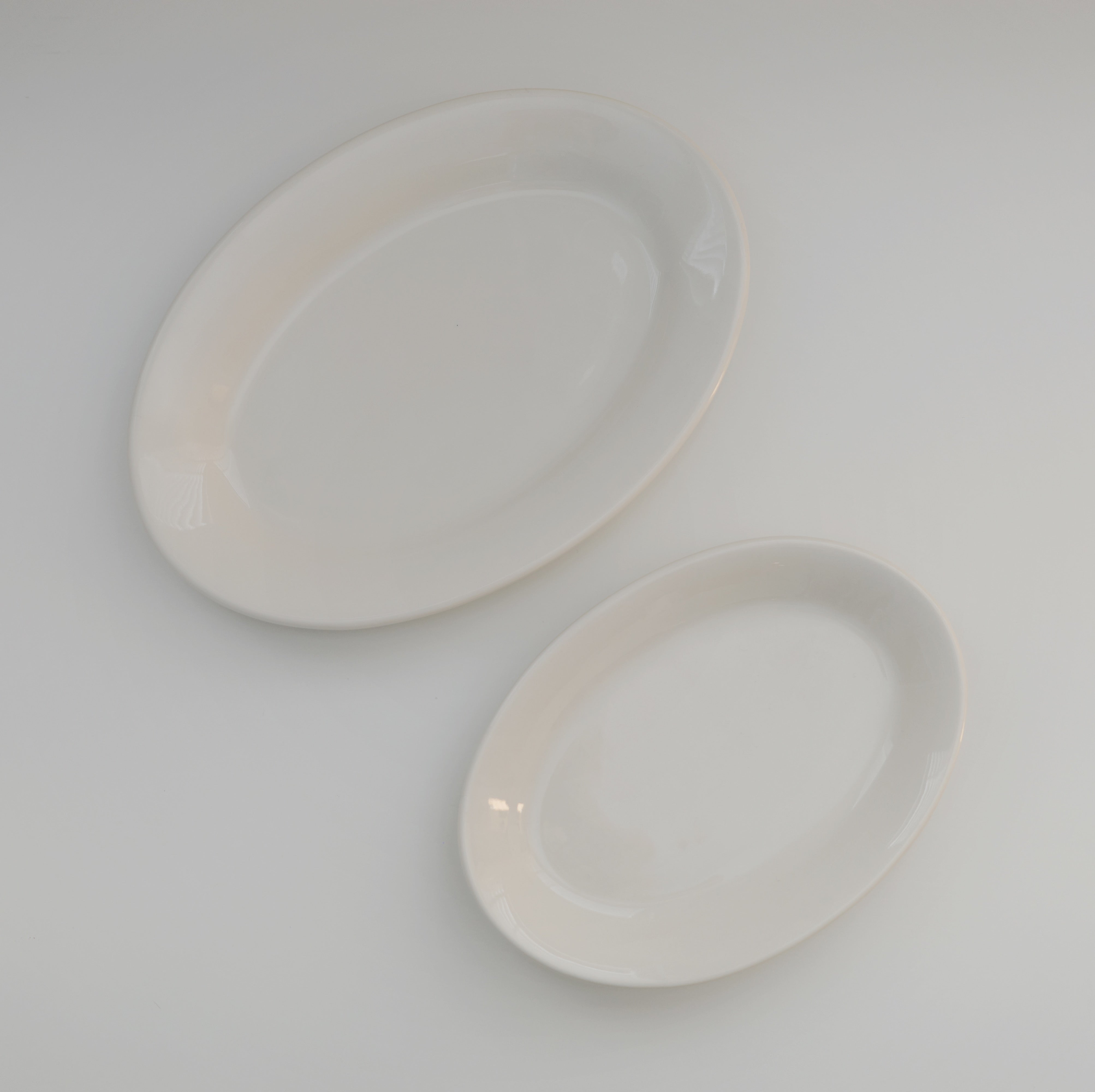 Tuxton Reno Oval Plate