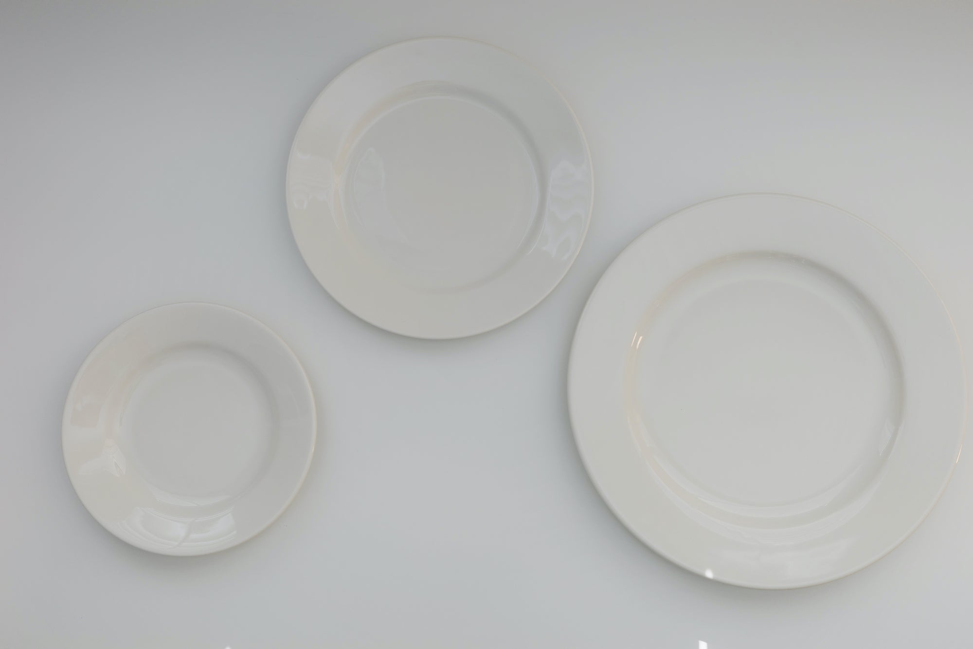Tuxton Reno Round Plate
