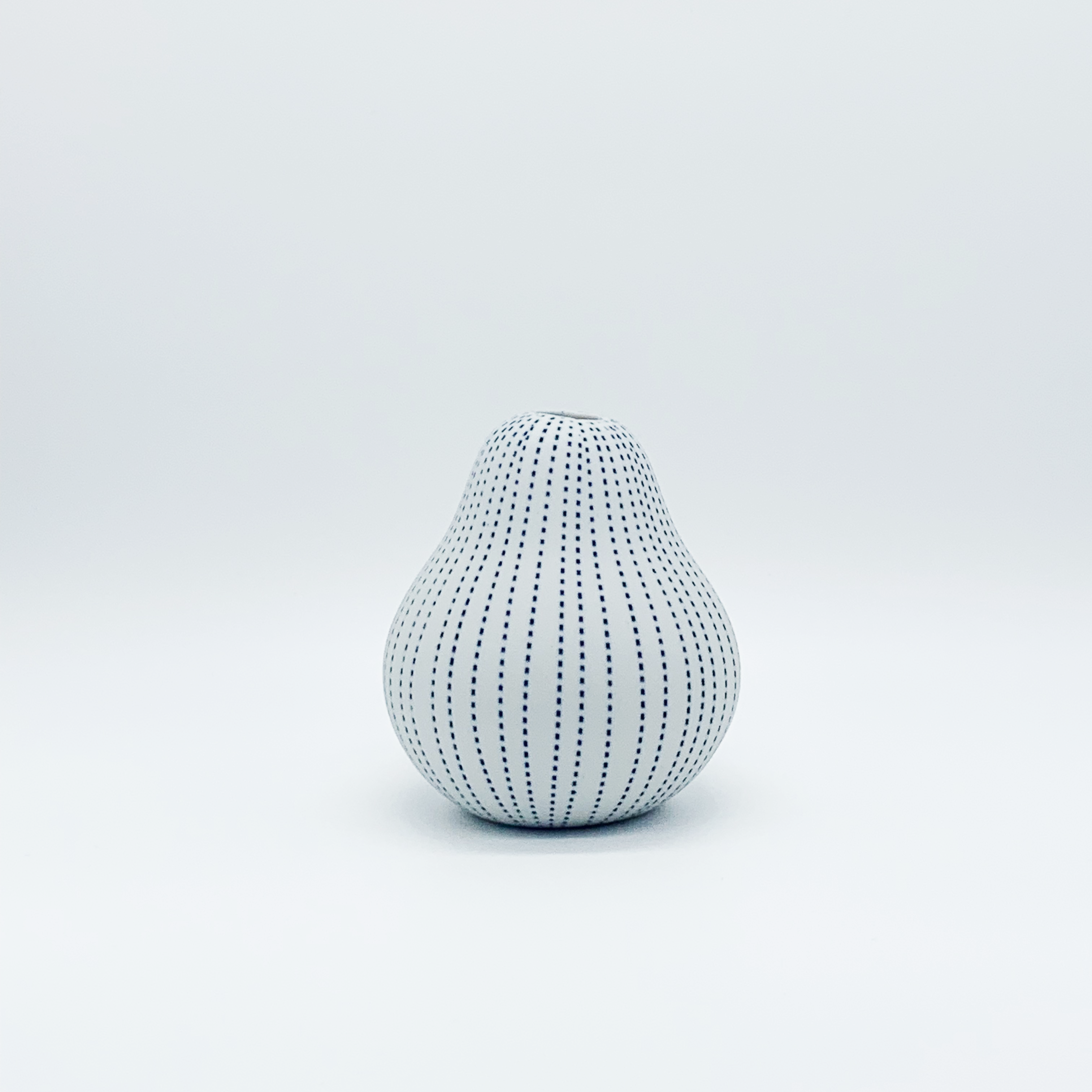Gugu Pear Bud Vase